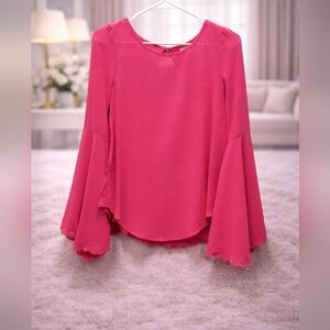 Stunning Ya Los Angeles Size Small Pink Bell Sleeve Blouse